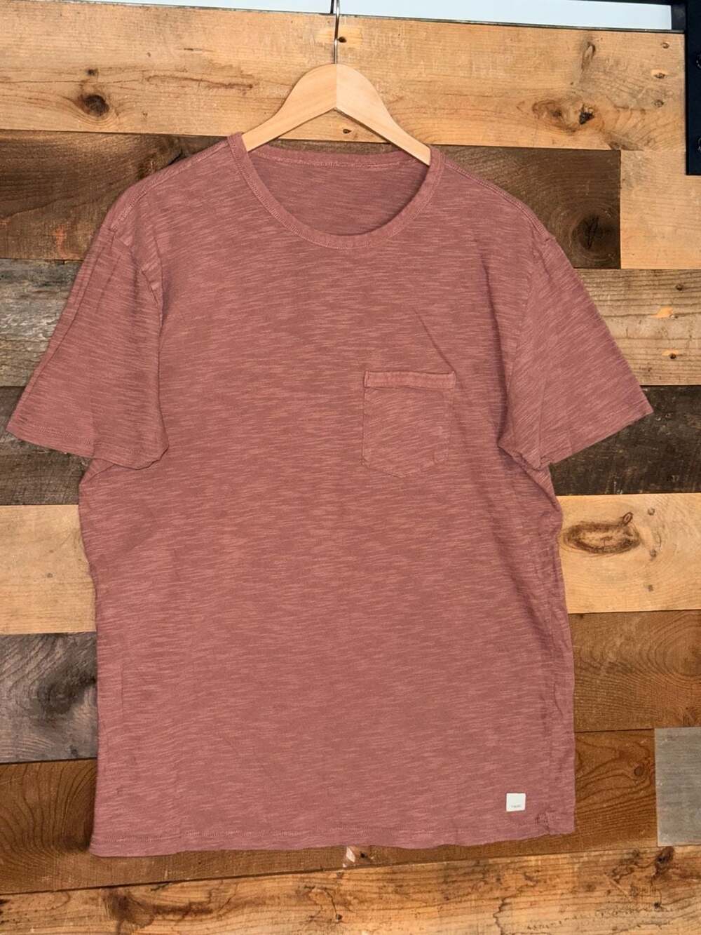 Vuori Pocket T-Shirt Size L Short Sleeve Crewneck 0861